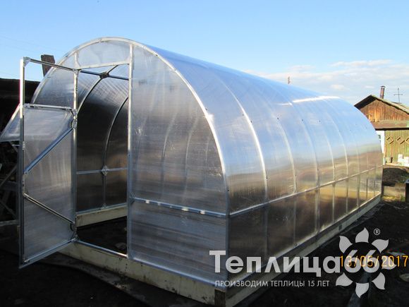 Теплица Рада Макси из поликарбоната, ширина 3 м